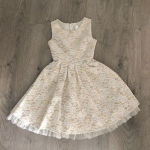 Beautiful lace champagne ivory dress - size 10-12